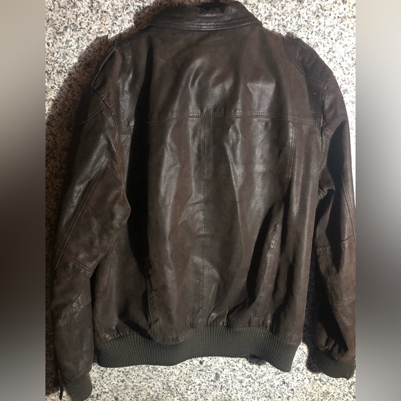 **Danier's Distinctive Dark Brown Leather Jacket** - Picture 2 of 4